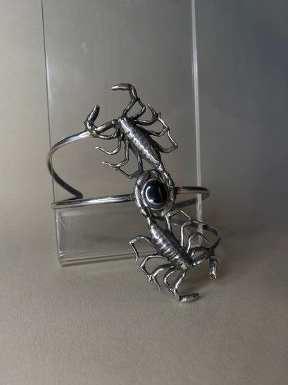 Double Sting Hematite Cuff