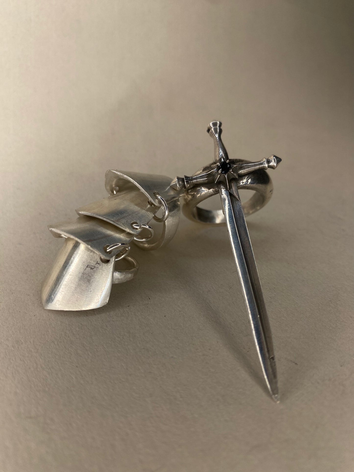 The Desmodus Shield Ring